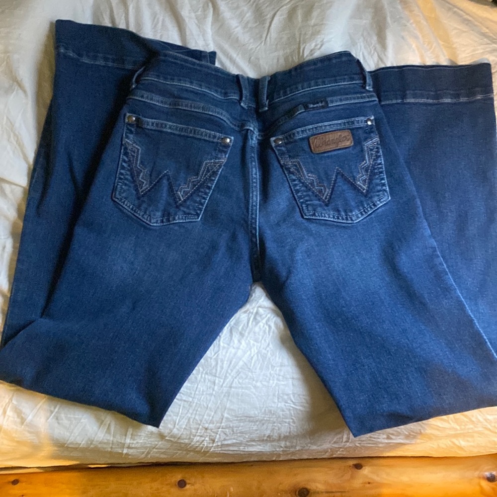 womens wrangler boot cut jeans size 28/32